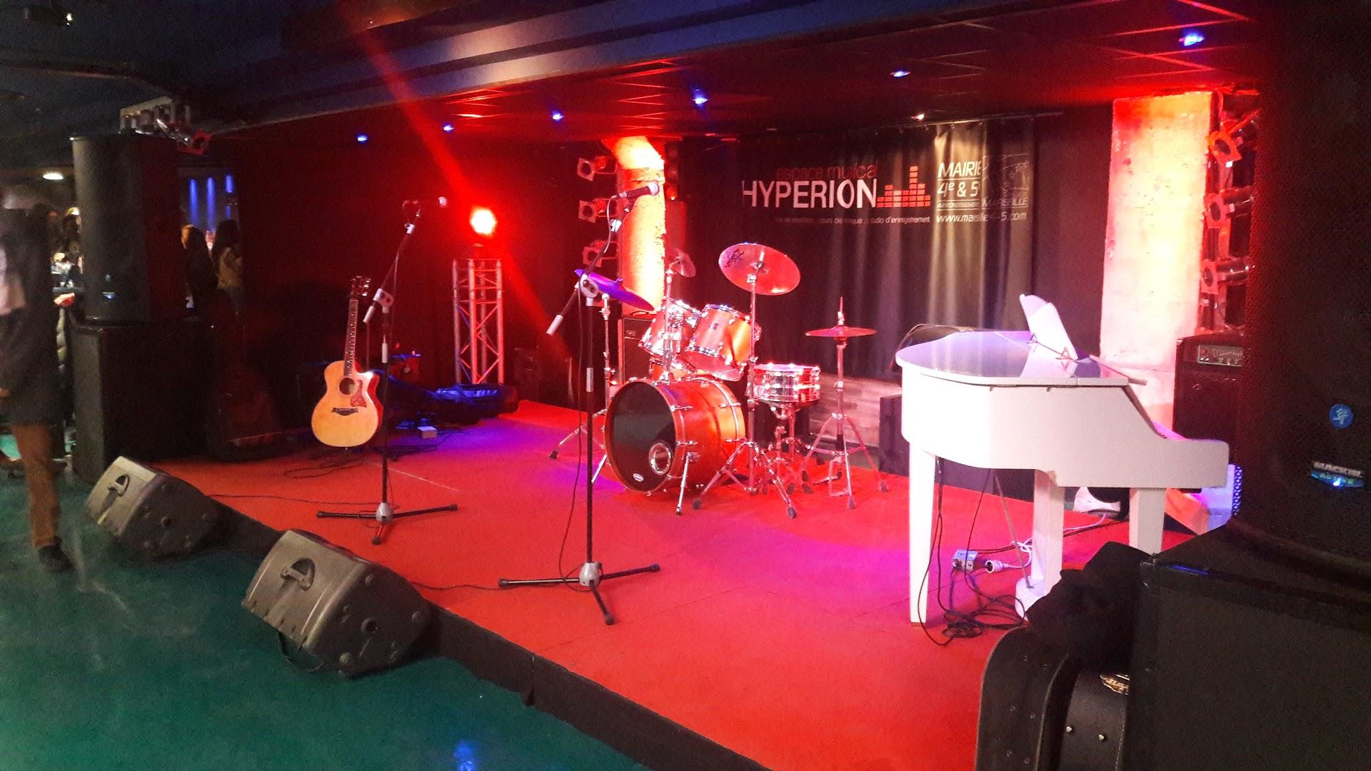 Hyperion - Photo 2