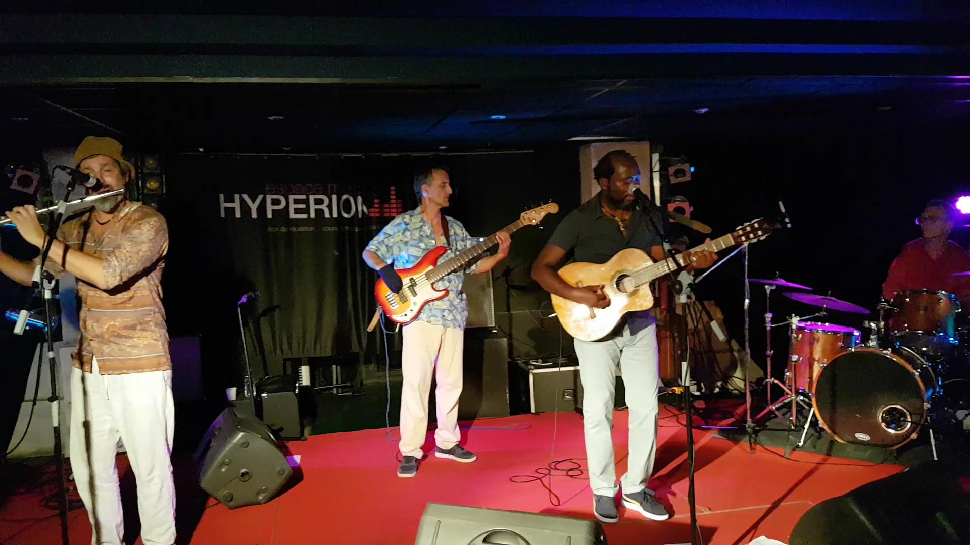 Hyperion - Photo 3